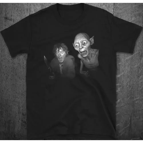 Frodo and Gollum Scared – Hilarious Adventure T-Shirt